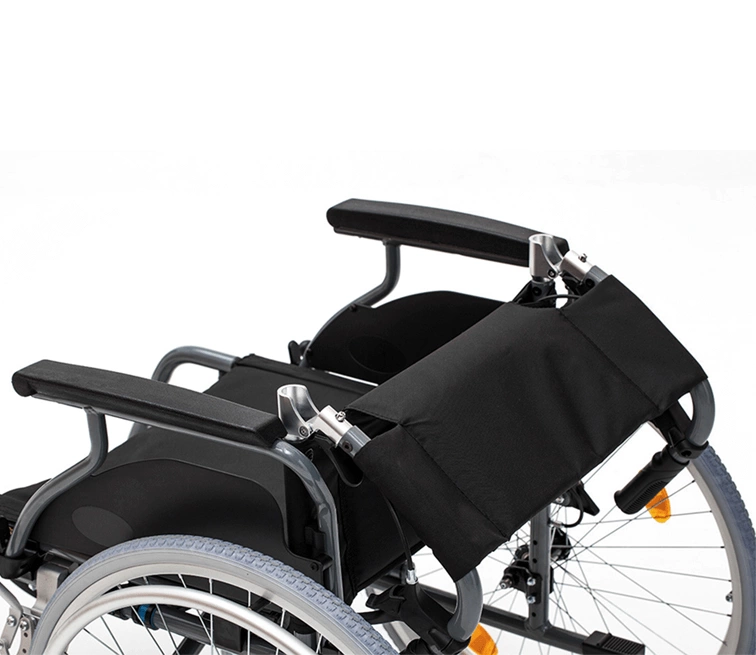 Wózek inwalidzki aluminiowy Ergonomic AR-300, szer.48cm, srebrny, koła pełne, tapicerka popielata